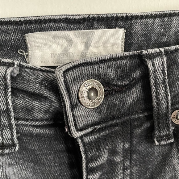 We The Free Black High Rise Ankle Skinny Jeans with Raw Hem - Picture 5 of 8